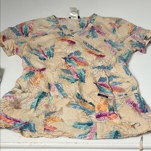 Cherokee Medium Short Sleeve Feather Patterned Tan Key Hole Scrub Top
